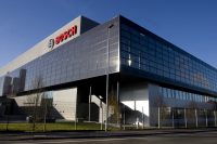 Im Halbleiterwerk in Reutlingen werden seit 1971 Halbleiter gefertigt. Das Werk beteiligt sich jetzt aktiv am internationalen Forschungsprojekt 5G-SMART mit dem Ziel, das Potenzial des neuen Kommunikationsstandards in realen Produktionsumgebungen zu erproben.